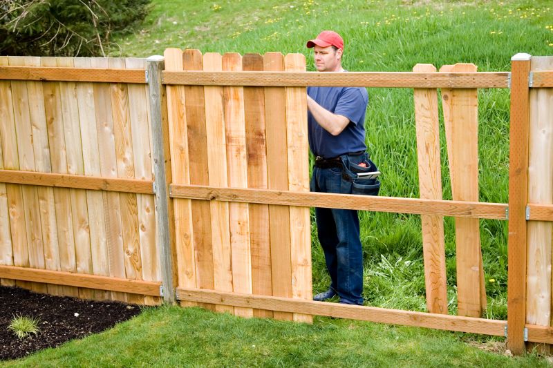 Custom Fence Builders