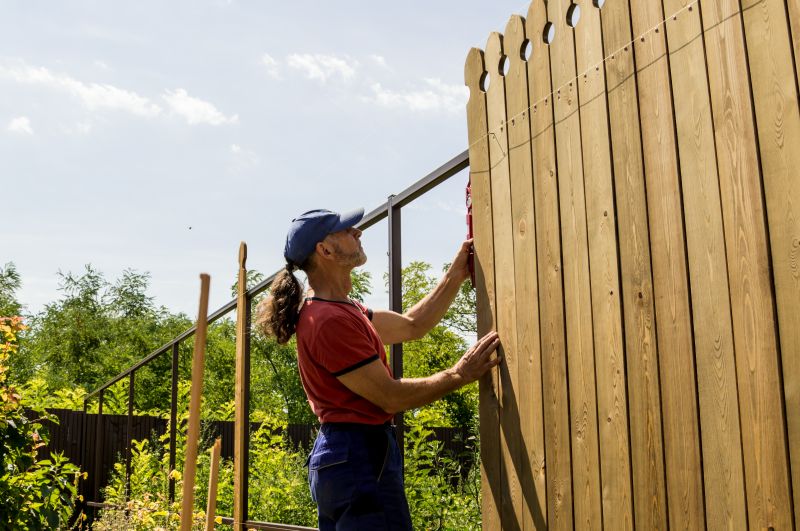 Wood Fence Contractors